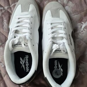Reebok Men's White and Gray Sneakers